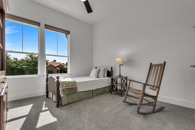 120 Onion Creek LN, Driftwood, TX 78619