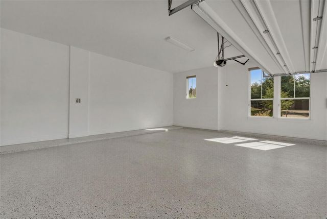 120 Onion Creek LN, Driftwood, TX 78619