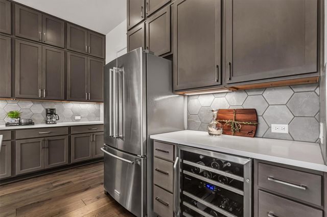 120 Onion Creek LN, Driftwood, TX 78619
