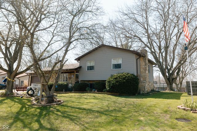 7416 Troon Drive, Indianapolis, IN 46237