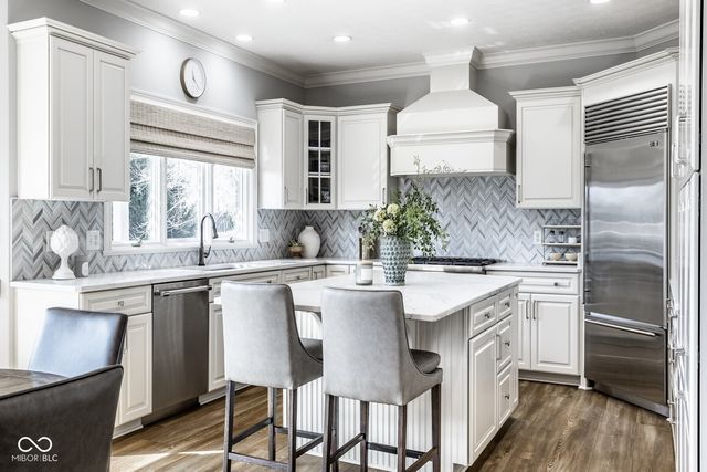 7390 Fox Hollow Ridge, Zionsville, IN 46077