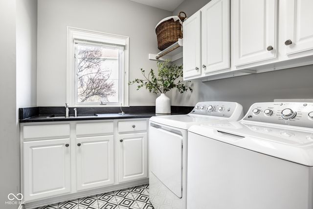 7390 Fox Hollow Ridge, Zionsville, IN 46077