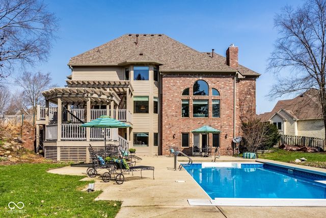 7390 Fox Hollow Ridge, Zionsville, IN 46077