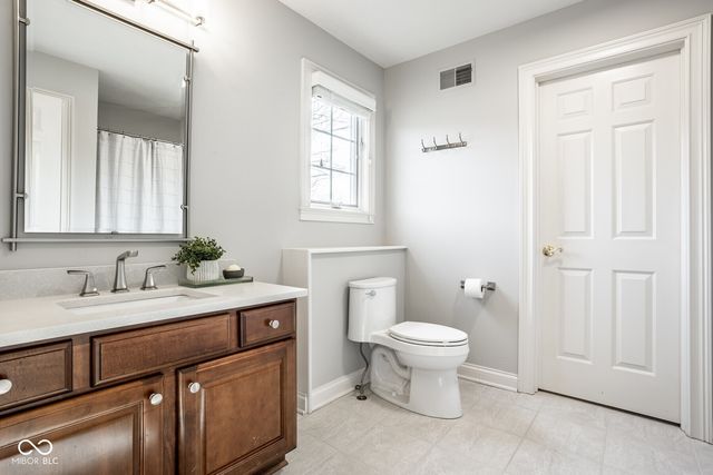 7390 Fox Hollow Ridge, Zionsville, IN 46077