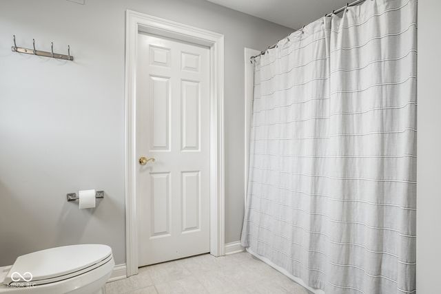 7390 Fox Hollow Ridge, Zionsville, IN 46077