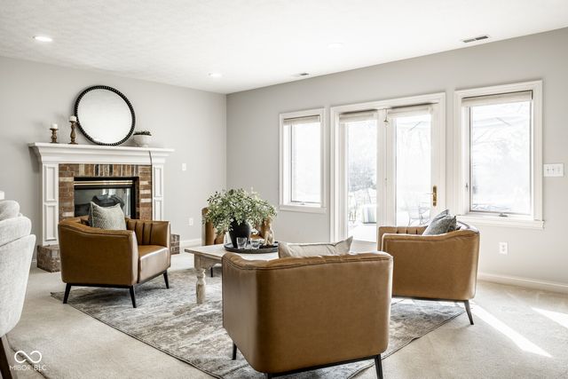 7390 Fox Hollow Ridge, Zionsville, IN 46077