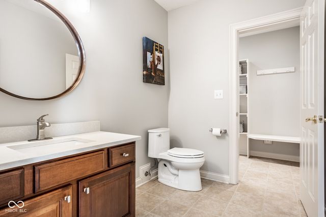 7390 Fox Hollow Ridge, Zionsville, IN 46077