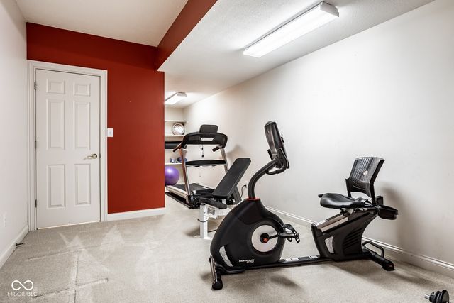 7390 Fox Hollow Ridge, Zionsville, IN 46077