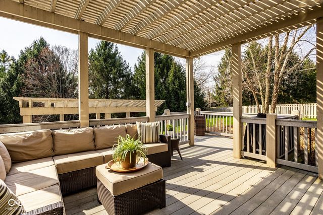 7390 Fox Hollow Ridge, Zionsville, IN 46077
