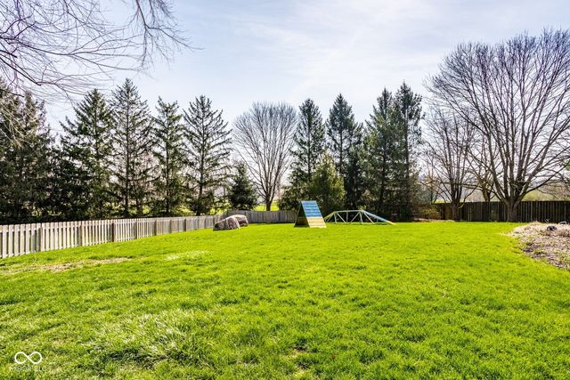 7390 Fox Hollow Ridge, Zionsville, IN 46077