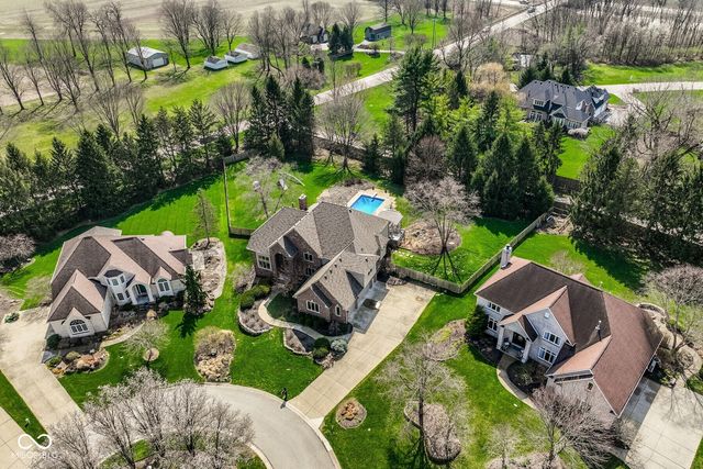 7390 Fox Hollow Ridge, Zionsville, IN 46077