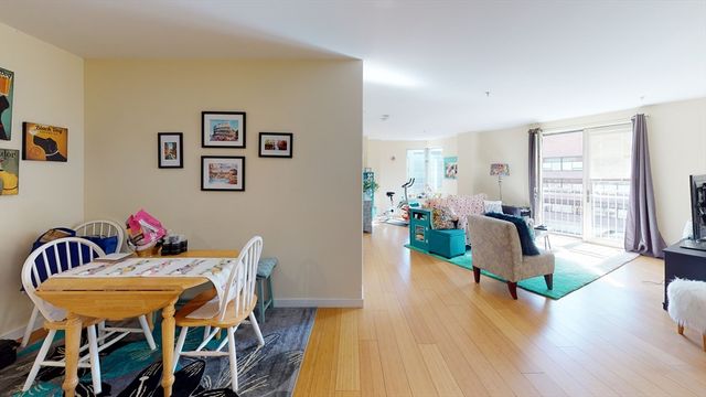 16 Miner 607, Boston, MA 02215