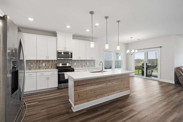 1237 Dutch Peak, Lebanon, TN 37090