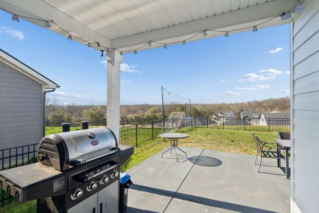 1237 Dutch Peak, Lebanon, TN 37090