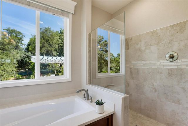 11503 Lime Kiln Rd, Grass Valley, CA 95949