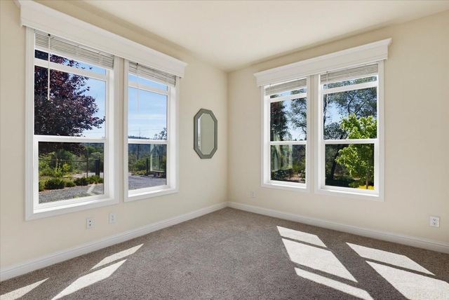 11503 Lime Kiln Rd, Grass Valley, CA 95949