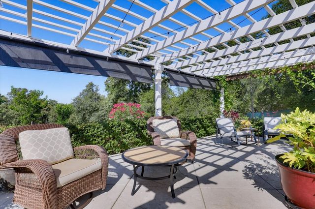 11503 Lime Kiln Rd, Grass Valley, CA 95949