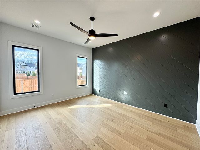 3409 SW Starburst Avenue, Bentonville, AR 72713