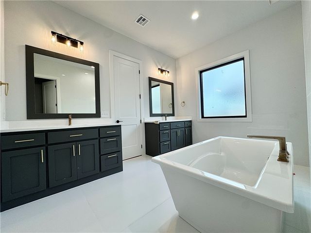 3409 SW Starburst Avenue, Bentonville, AR 72713