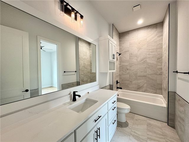 3409 SW Starburst Avenue, Bentonville, AR 72713