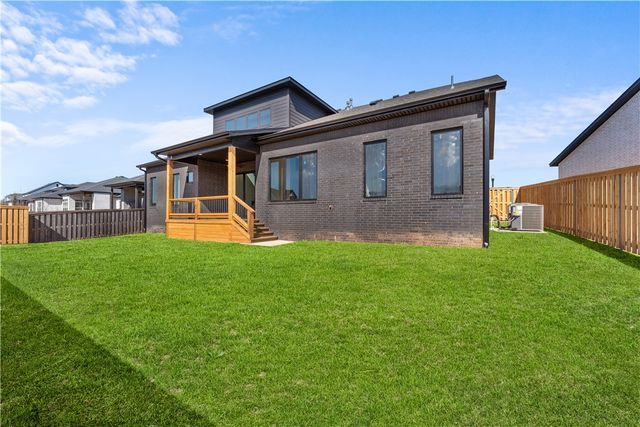 3409 SW Starburst Avenue, Bentonville, AR 72713