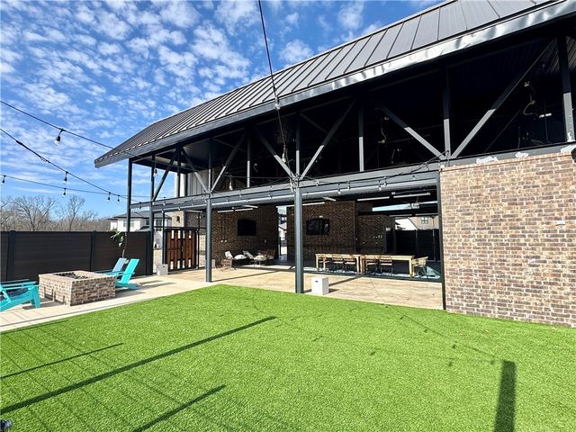 3409 SW Starburst Avenue, Bentonville, AR 72713