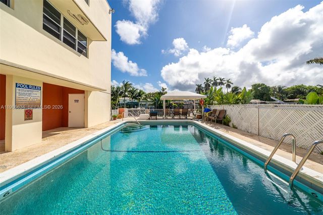 1330 NE 105th St 301, Miami Shores, FL 33138