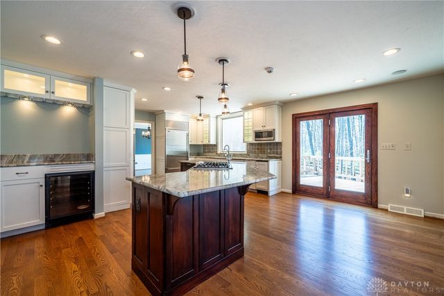 6853 Cloister Cliffs Drive, Madison Twp, OH 45042