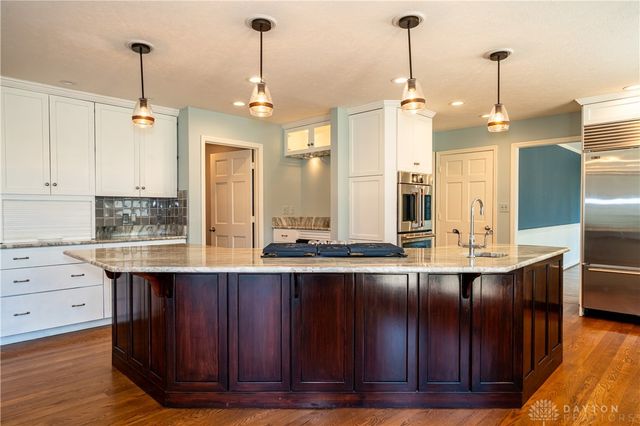 6853 Cloister Cliffs Drive, Madison Twp, OH 45042