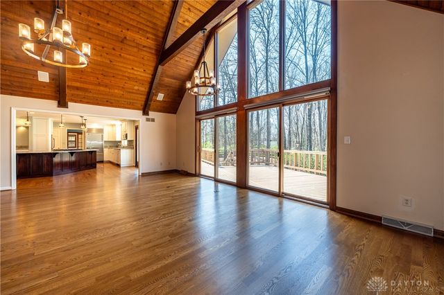 6853 Cloister Cliffs Drive, Madison Twp, OH 45042