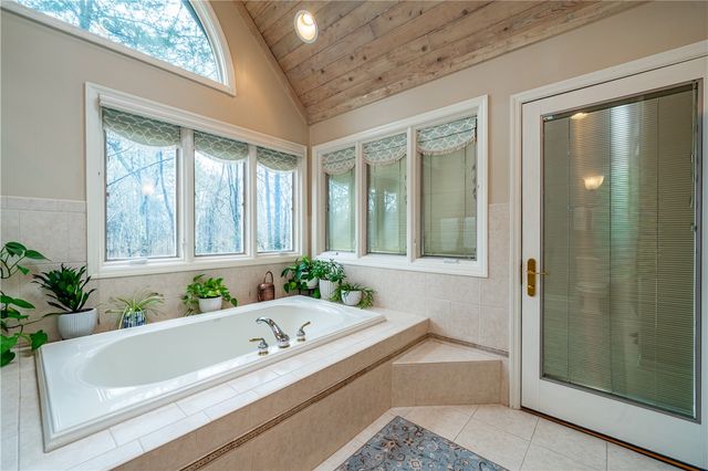 6853 Cloister Cliffs Drive, Madison Twp, OH 45042