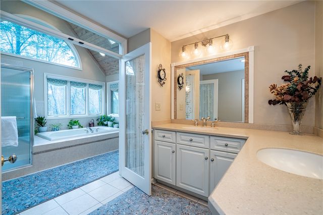 6853 Cloister Cliffs Drive, Madison Twp, OH 45042