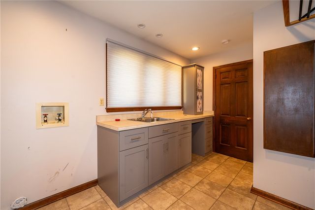 6853 Cloister Cliffs Drive, Madison Twp, OH 45042