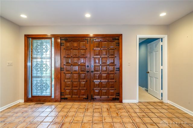 6853 Cloister Cliffs Drive, Madison Twp, OH 45042