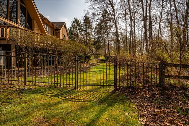 6853 Cloister Cliffs Drive, Madison Twp, OH 45042