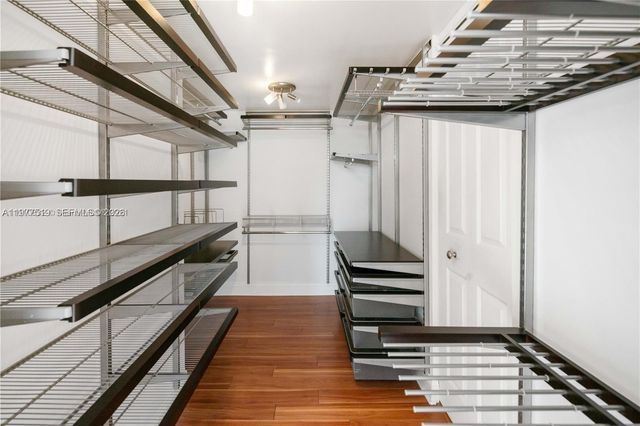 1420 Brickell Bay Dr 505C, Miami, FL 33131