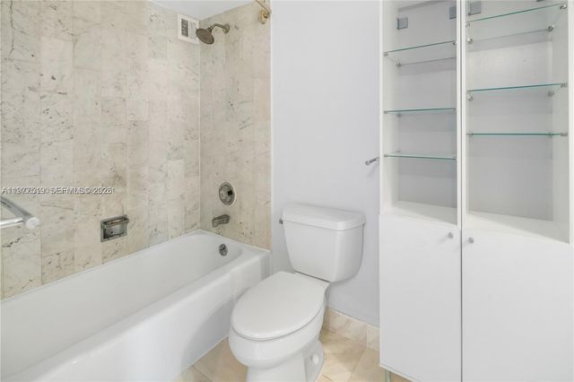 1420 Brickell Bay Dr 505C, Miami, FL 33131