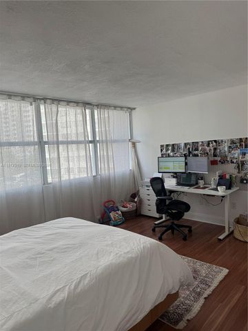 1420 Brickell Bay Dr 505C, Miami, FL 33131