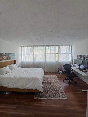 1420 Brickell Bay Dr 505C, Miami, FL 33131