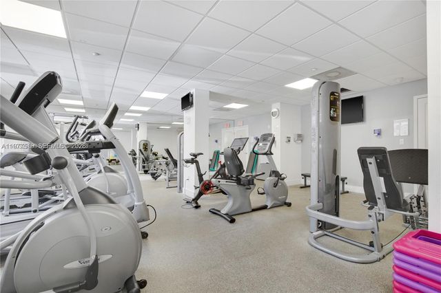 1420 Brickell Bay Dr 505C, Miami, FL 33131