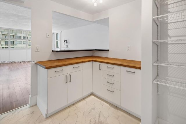 1420 Brickell Bay Dr 505C, Miami, FL 33131