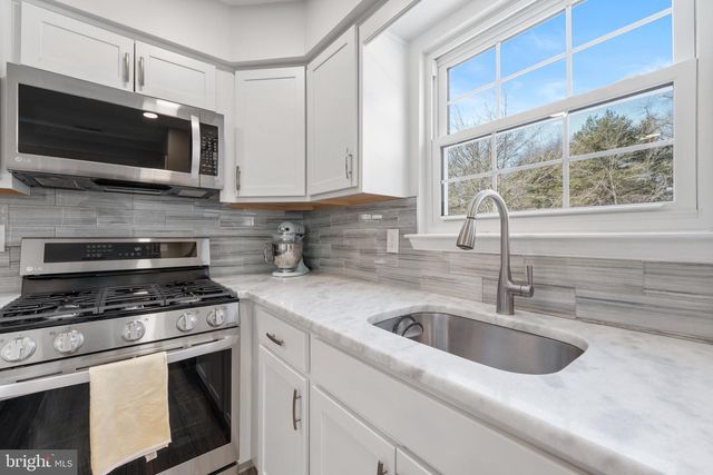 135 BUCKINGHAM WAY, Mount Laurel, NJ 08054