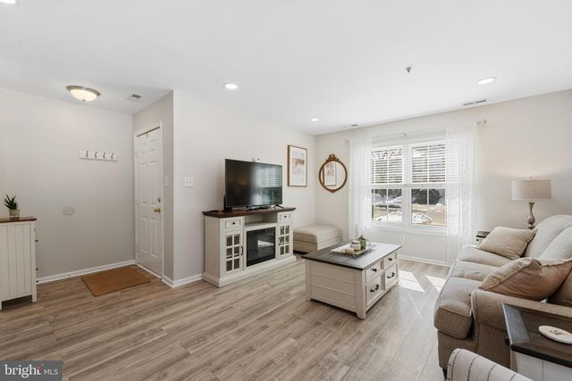 135 BUCKINGHAM WAY, Mount Laurel, NJ 08054