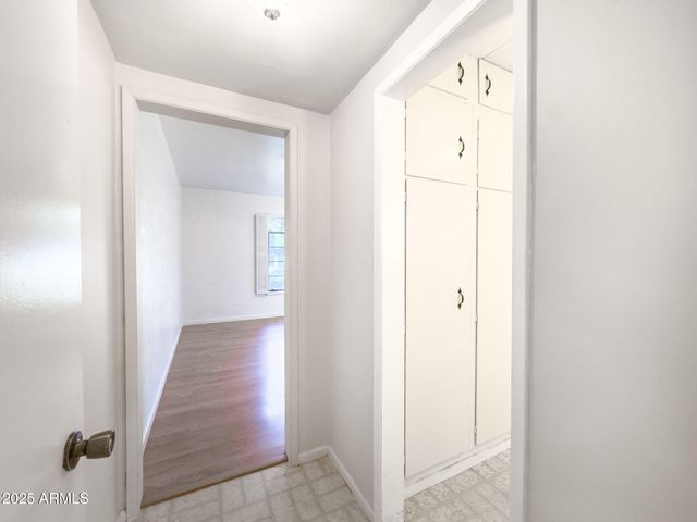 41 E MYRTLE Avenue, Phoenix, AZ 85020