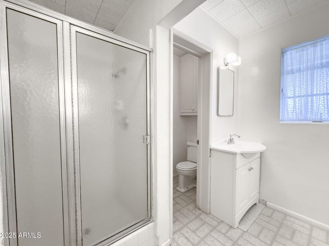 41 E MYRTLE Avenue, Phoenix, AZ 85020