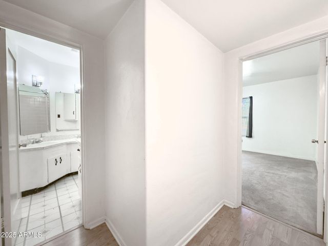 41 E MYRTLE Avenue, Phoenix, AZ 85020