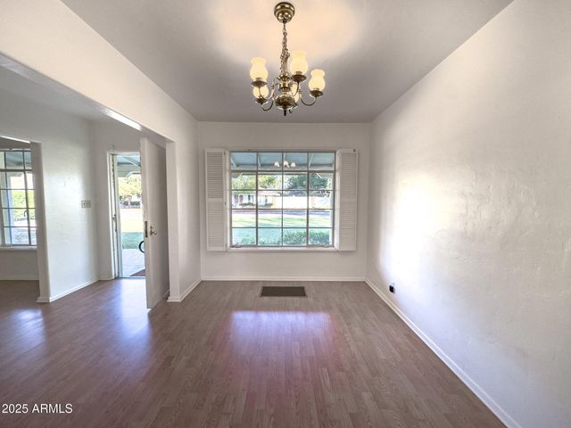 41 E MYRTLE Avenue, Phoenix, AZ 85020