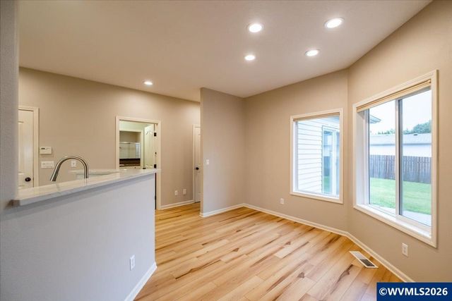 432 NW Heather Av, Sublimity, OR 97385