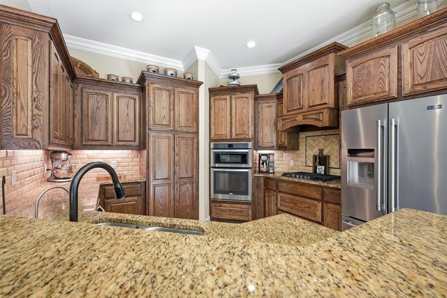 21 Lone Oak Boulevard, Pottsboro, TX 75076