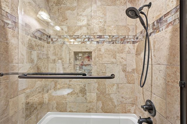 21 Lone Oak Boulevard, Pottsboro, TX 75076